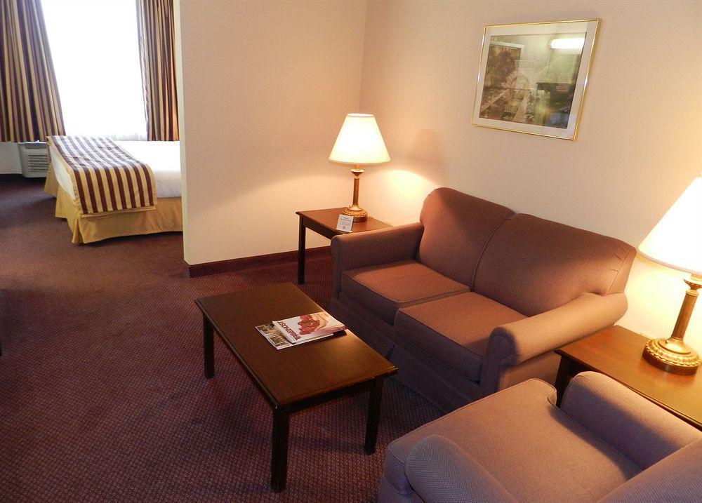 Ashmore Inn And Suites Lubbock Exterior foto