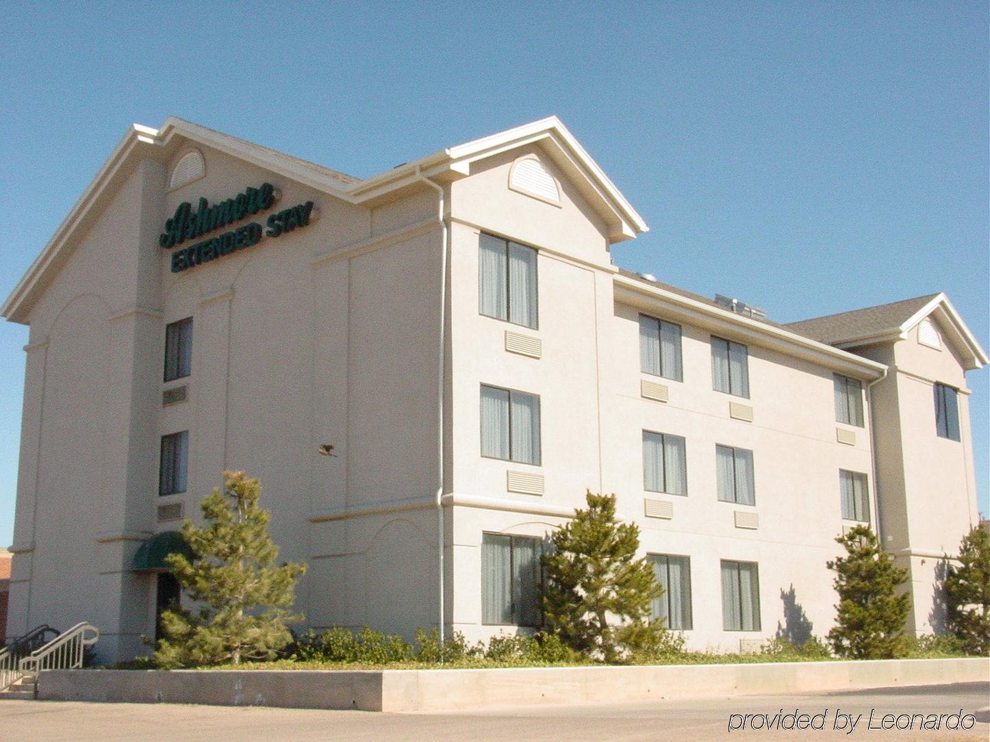 Ashmore Inn And Suites Lubbock Exterior foto