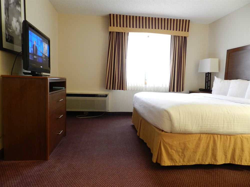 Ashmore Inn And Suites Lubbock Exterior foto