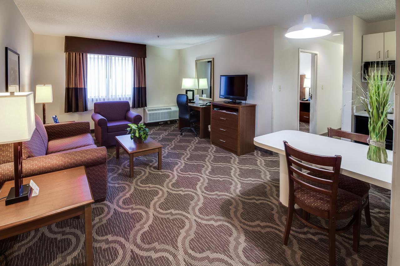 Ashmore Inn And Suites Lubbock Exterior foto