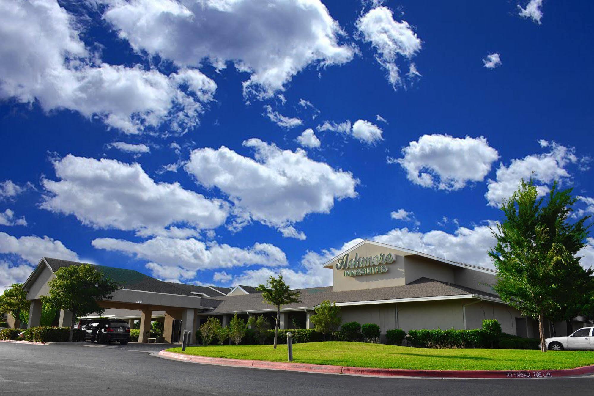 Ashmore Inn And Suites Lubbock Exterior foto